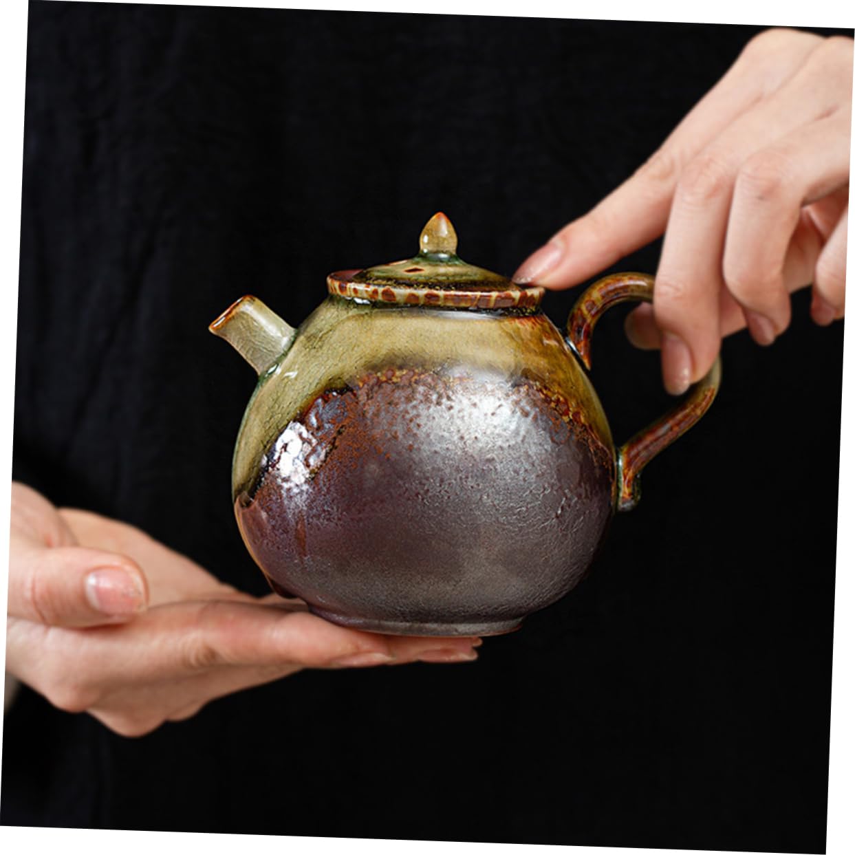 Zestaw do herbaty Kung Fu z filtrem w stylu vintage z chińskiego czajniczka. Ręcznie robiony ceramiczny zestaw do herbaty Kung Fu. Unikalny, szkliwiony design dla miłośników herbaty do użytku domowe