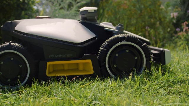Amazon.com: Mammotion LUBA mini AWD 1500 Robot Lawn Mower with 4G
