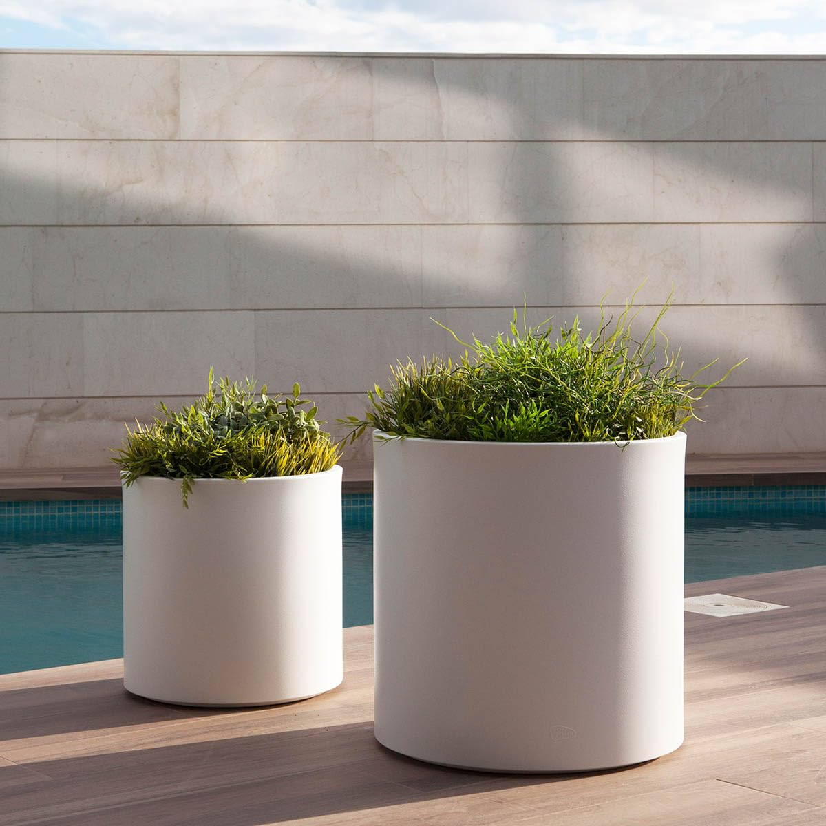 Garden Center Shop | New Garden Macetero Hortensia 40 cm Bronce | Macetero Redondo Exterior/Interior | Polietileno Ligero & UV | Ø 40 cm | 40 L Volumen