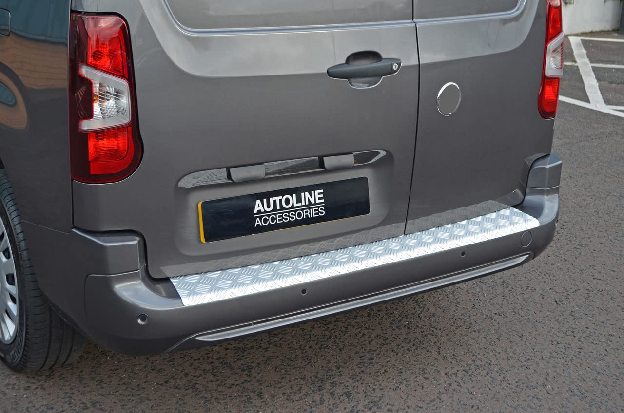 RVS Bumperbescherming voor de achterbumper van jouw Citroen Berlingo RVS Bumperbescherming voor de achterbumper van jouw Citroen Berlingo