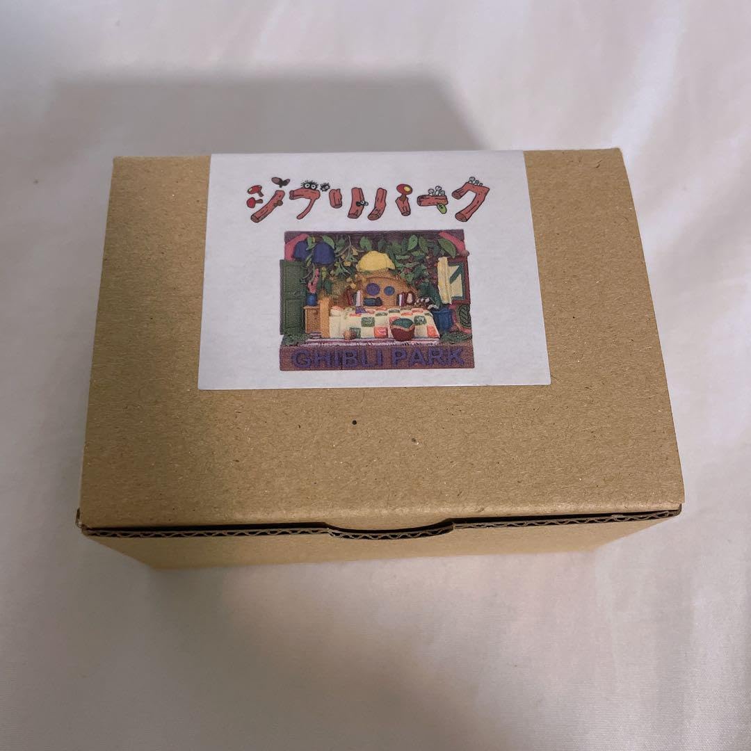 アリエッティの世界観 葉っぱのプレート アリエッティの世界観 葉っぱのプレート