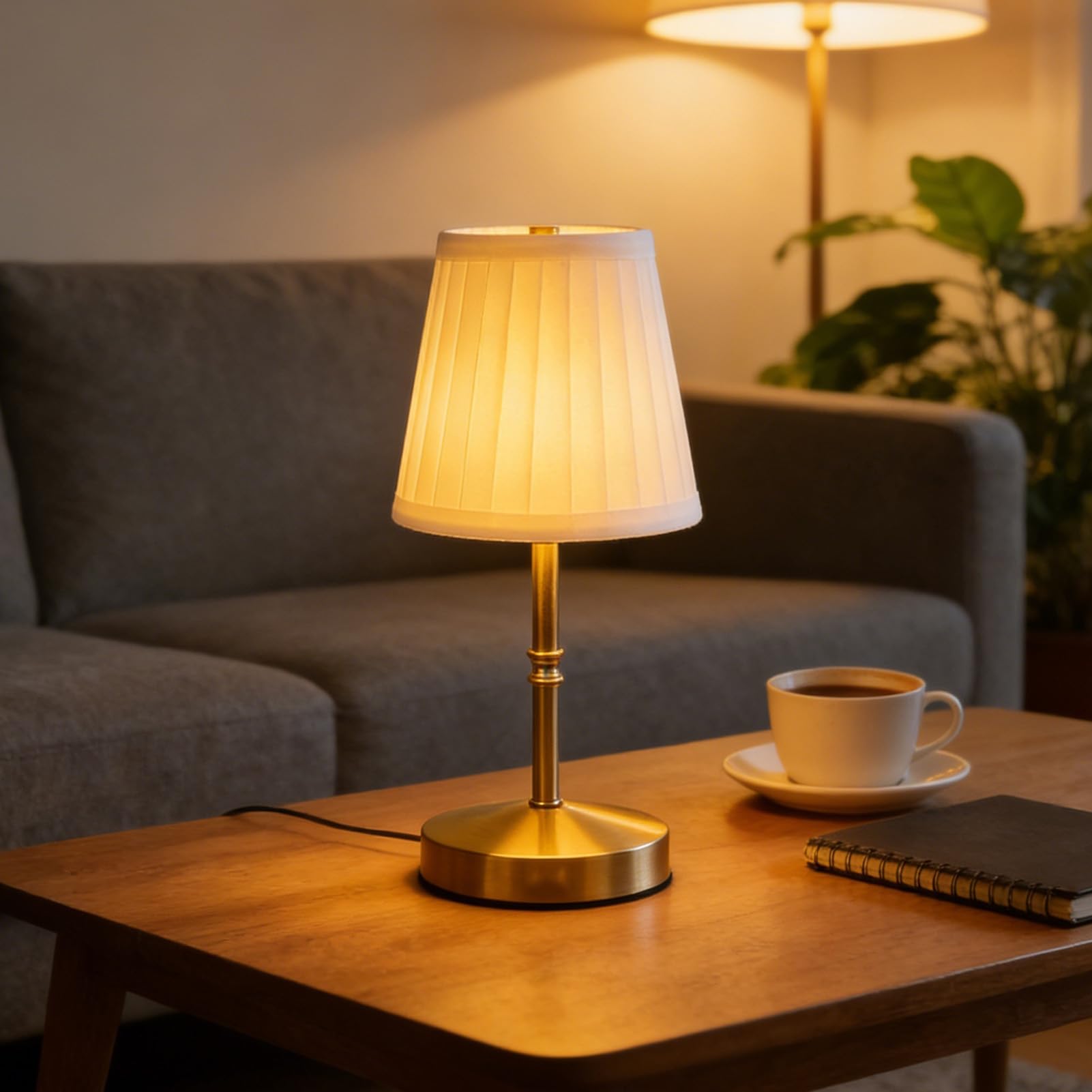 Wiederaufladbare kabellose LED-Schreibtischlampe Touch-Steuerung dimmer Stoffschirm tragbares batteriebetriebenes Nachtlicht für Schlafzimmer Heimbüro und Arbeitszimmer