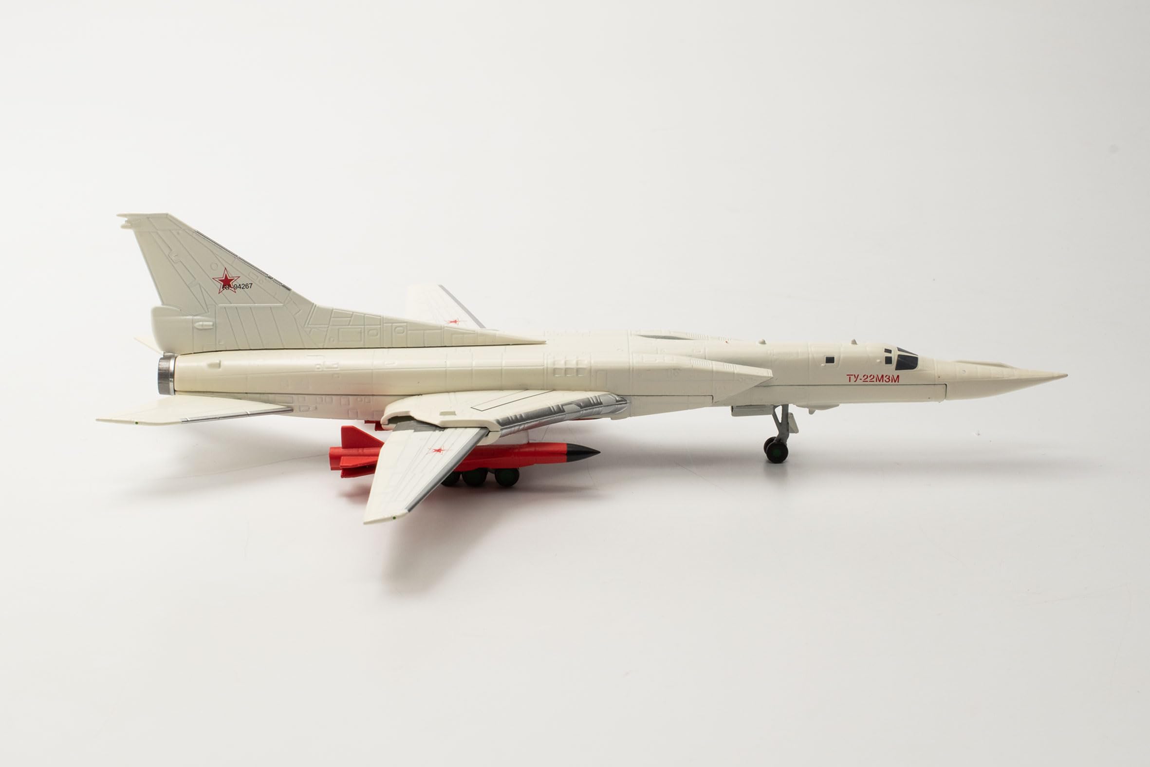 herpa airplane model Tupolev TU-22M3M Backfire, M3M prototype  RF-94267 on a scale of 1 : 200, metal miniature with pedastal, model building, collectors edition
