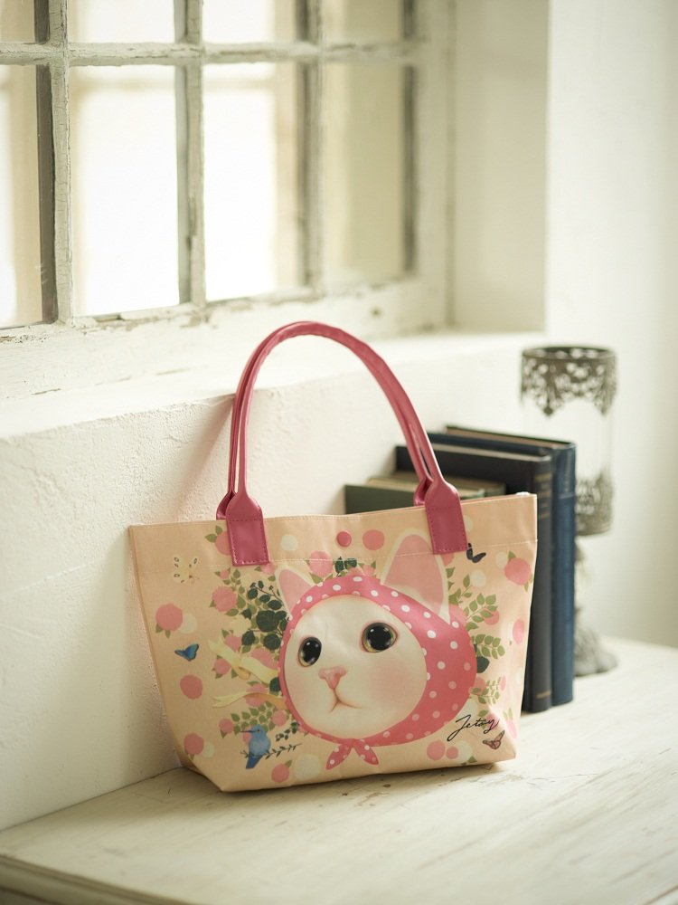 Choo Choo 韓国発の超キュートな猫キャラ E Mook 宝島社ブランドムック 本 通販 Amazon