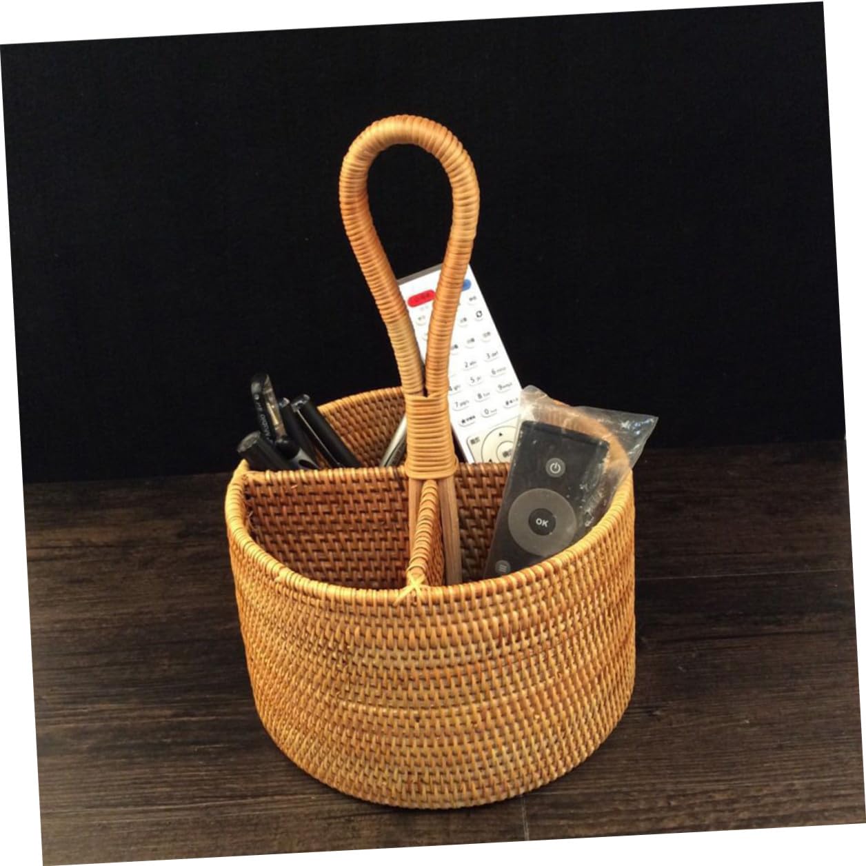 Aufbewahrungskorb aus Rattan für Schreibtisch und Homeoffice | Natürliche Flechtoptik, Leichtes Format für Kleine Utensilien, für Wohnbereich und Fotorequisiten