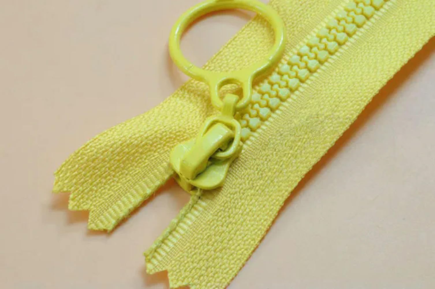 Umass Yellow 10Pcs 3# Resin Zippers For Sewing Decorative Children's Color Zipper Puller Sleeping Bag Zipper For Garment Accessories