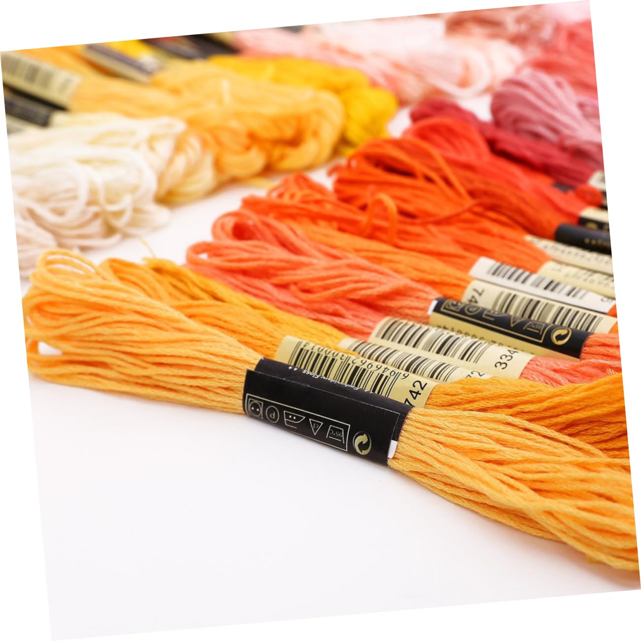 Hilo de Bordar de Algodón Multicolor, 200 Madejas, 8 M