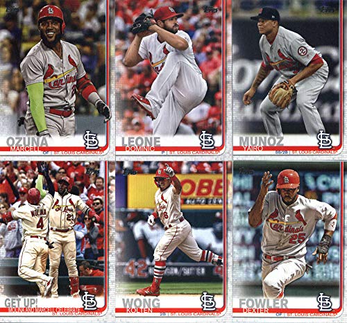 2019 Topps Complete (Series 1 & 2) Baseball St. Louis Cardinals Team Set of 25 Cards: Busch Stadium(#31), Carlos Martinez(#58), Matt Carpenter(#84), Harrison Bader(#97), Jose Martinez(#123), Paul DeJong(#125), Daniel Poncedeleon(#140), Yadier Molina(#225), Adolis Garcia(#227), Luke Weaver(#235), Jedd Gyorko(#261), Miles Mikolas(#280), Jack Flaherty(#321), Jordan Hicks(#329), Dominic Leone(#384), Yairo Munoz(#466), Dexter Fowler(#488), plus more