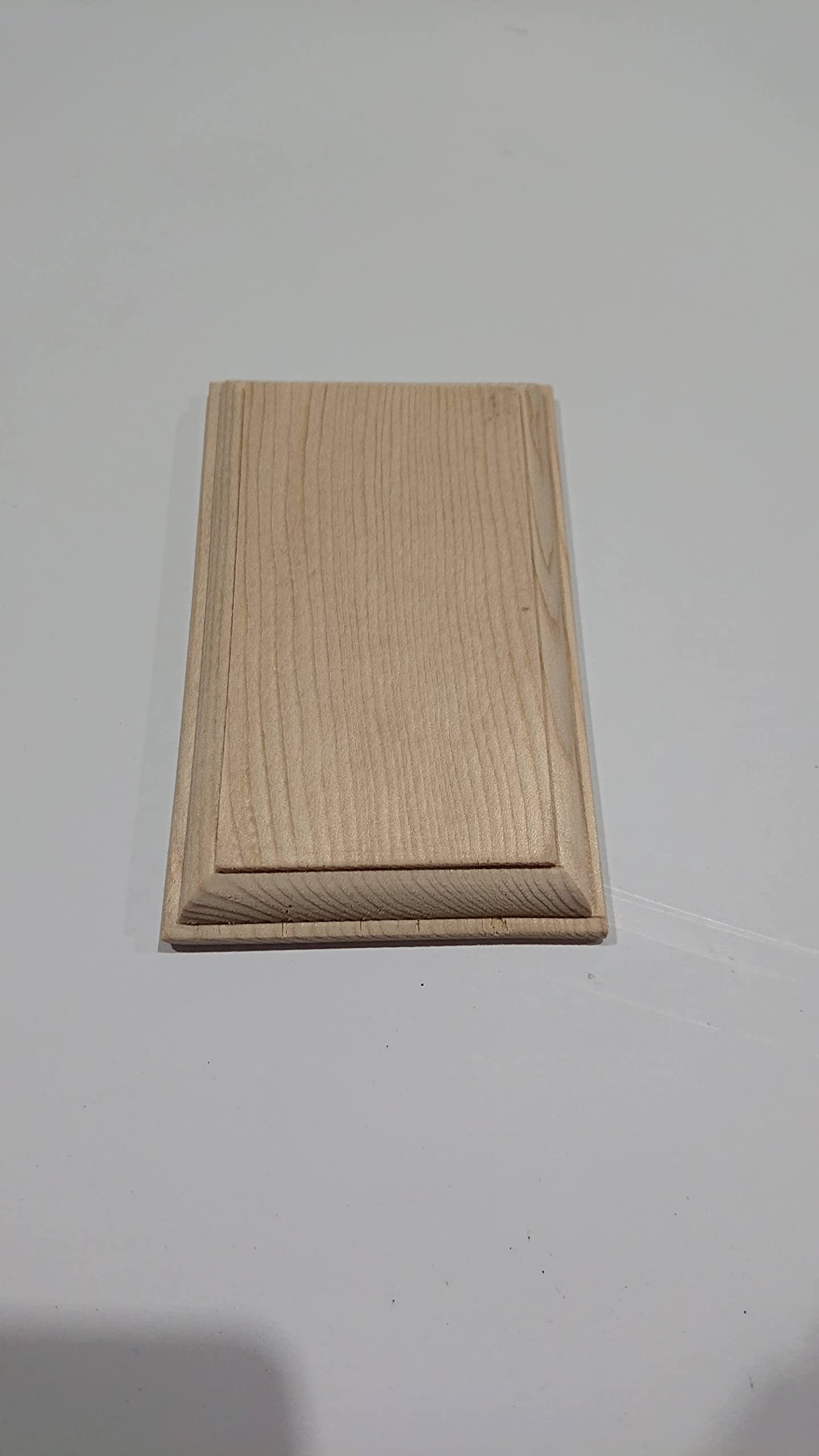 木製　飾り台 Amazon | 木製飾り台 正方形 ﾕｰｶﾘ 10mmX60mmX60mm P71 | 板材