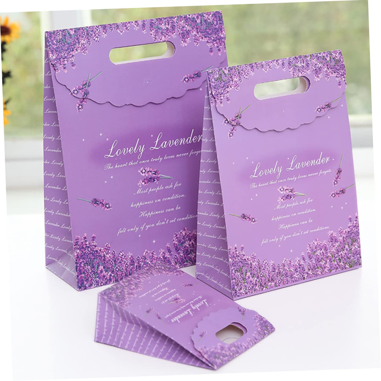 Lila Lavendel Tragetasche aus Papier 10 Stück, Geschenkpapiertüten