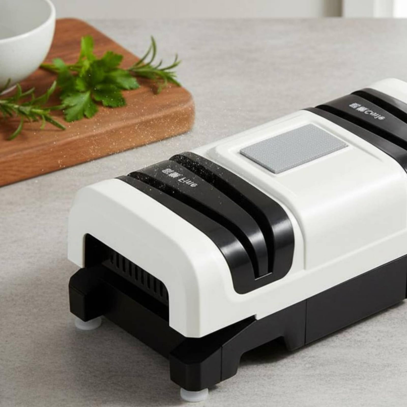 Amagogo Afilador Eléctrico Automático Herramientas Cocina Dos con Colector Integrado y 5000 R/min en Plástico Adecuado para Uso Doméstico Mantenimiento Diario, Array, Blanco Y Negro