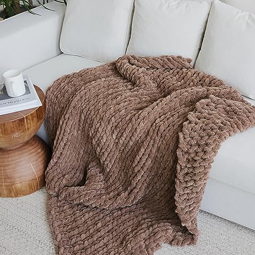 Maetoow Tighter Version Chenille Chunky Knit Blanket Throw （40×50 Inch）, Handmade Warm & Cozy Blanket Couch, Bed, Home Decor, Soft Fleece Banket, Boho Thick Blankets And Giant Yarn Throws，Brown #TOP2
