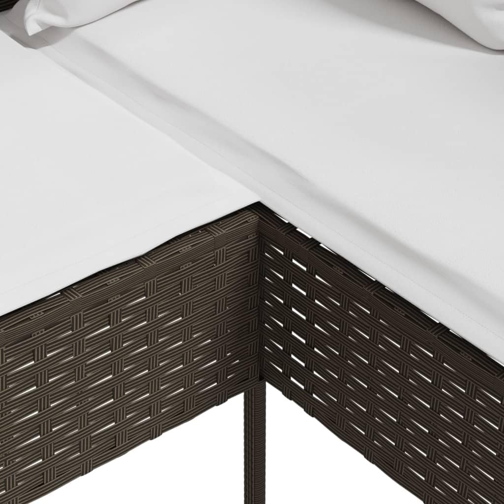 Divano a L da Giardino in Rattan PE Marrone con Cuscini | Elegante seduta angolare per giardino e terrazzo con imbottitura spessa, ideale per momenti di relax e conversazione.