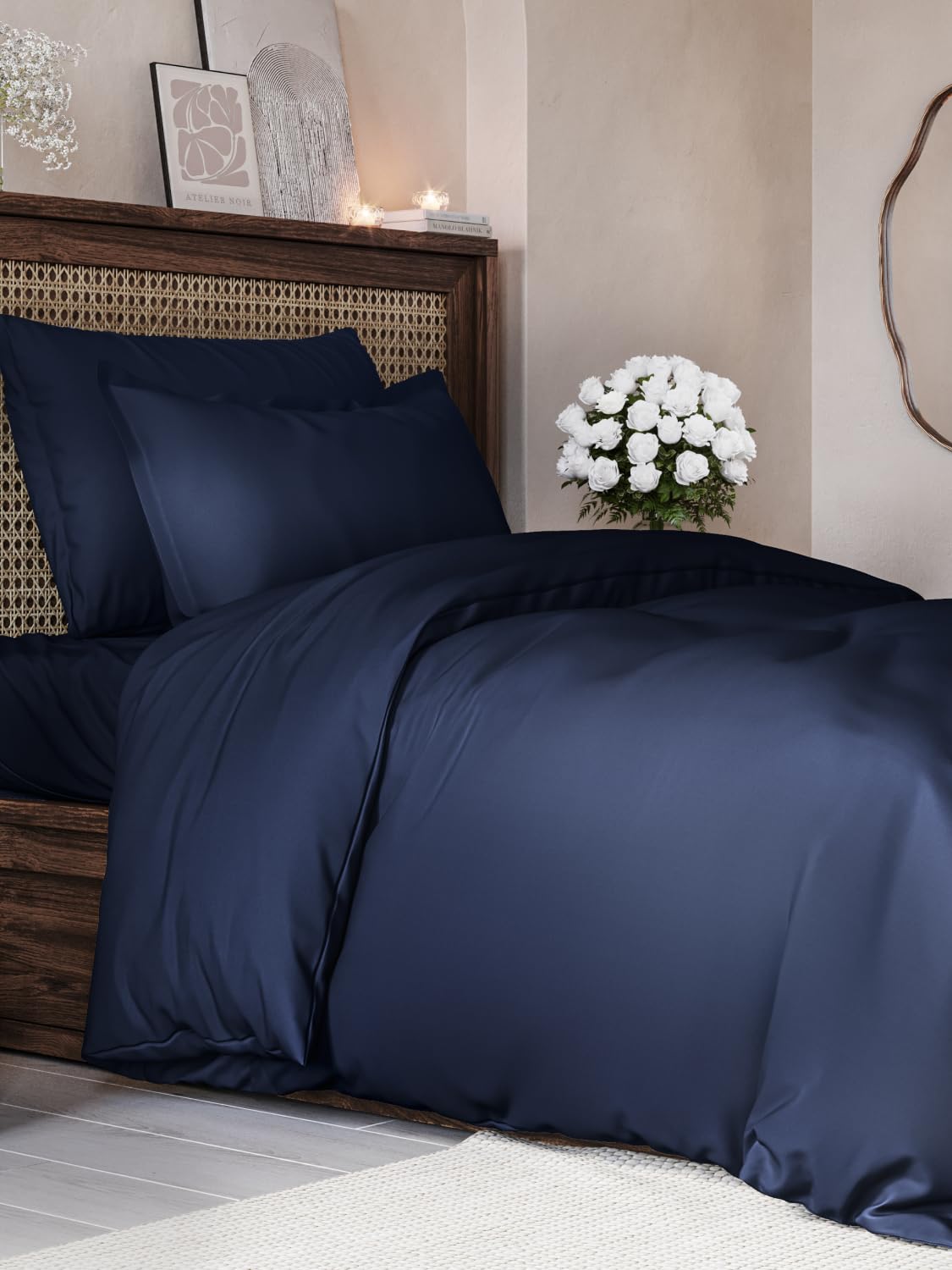 CGK Unlimited Set copripiumino Blu marino 3 pezzi 240x220 cm - Morbido in microfibra poliestere, elegante e resistente con 2 federe 80x80 cm lavabile in lavatrice, con chiusura a cerniera e lacci.