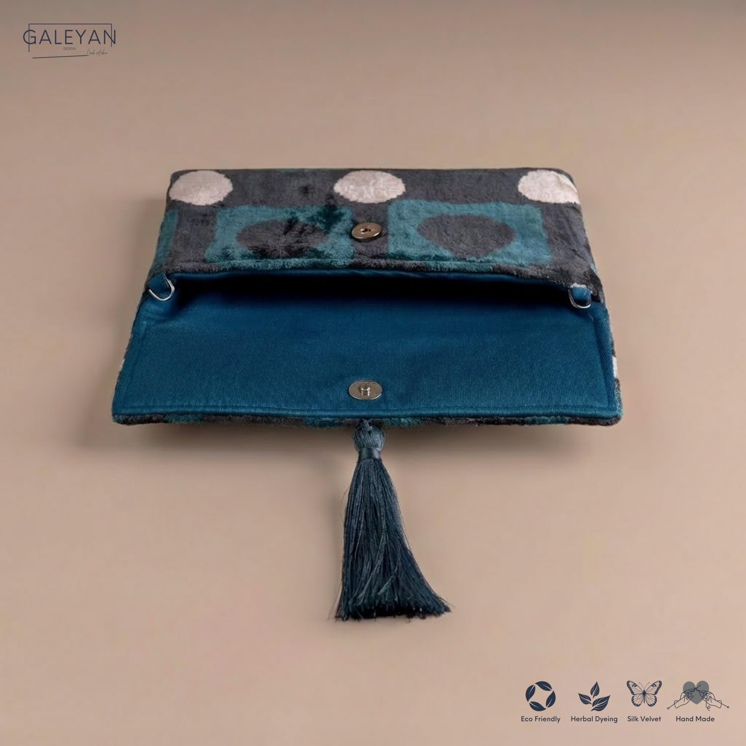 Bolso Ikat de terciopelo de seda hecho a mano, estilo sobre, diseño bohemio, patrón étnico, opción de correa de cadena, bolso de mano de fiesta de noche, bolso de mano de alta calidad, color