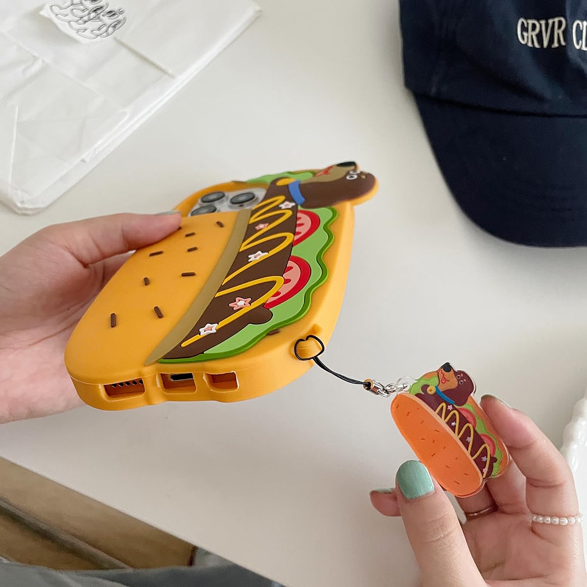 YAKVOOK Kawaii Handyhllen fr iPhone 14 Pro, niedliche Cartoon-Hamburger-Handyhlle,  3D, lustiger Hamburger, Hot Dog mit Schlsselanhnger, weiches Silikon,  stofeste Abdeckung fr iPhone 14 Pro: Amazon.de: Elektronik & Foto