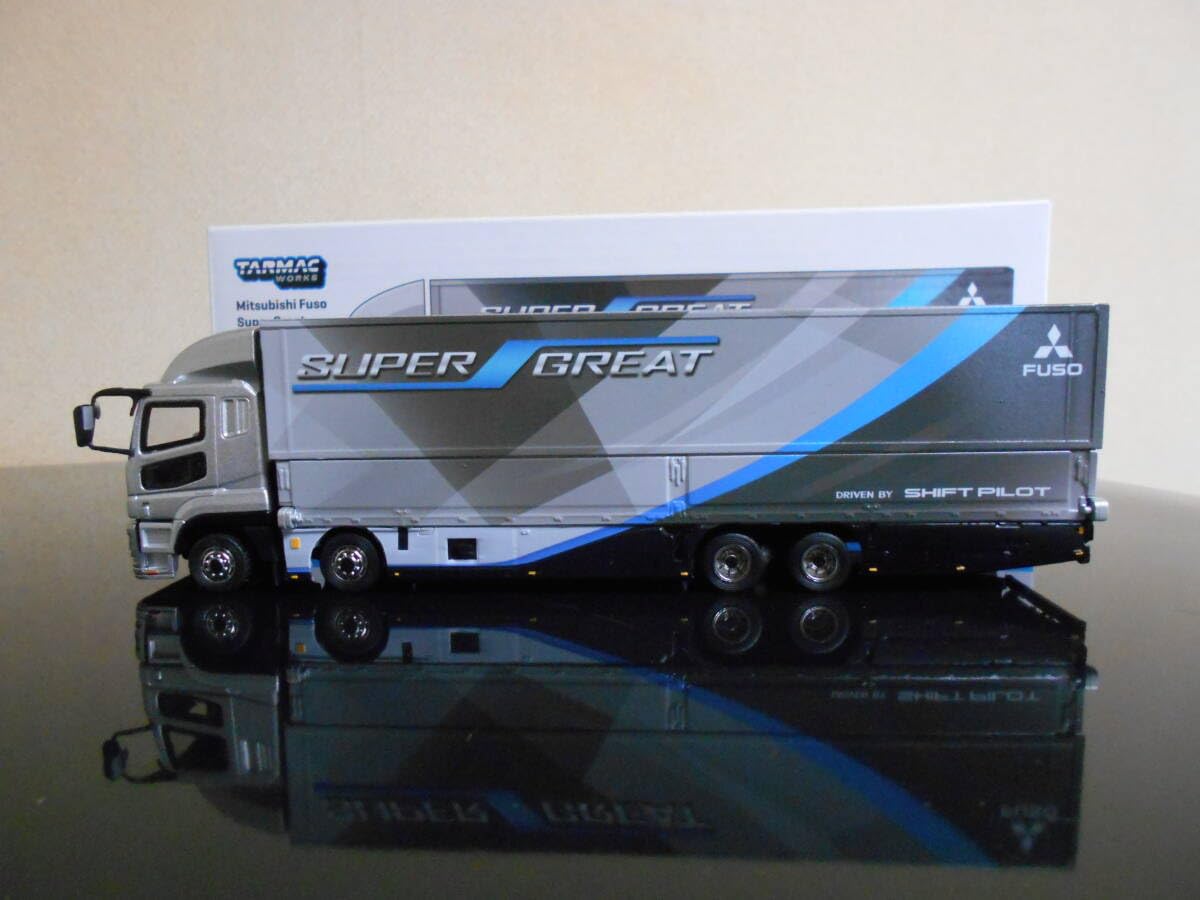 Amazon.co.jp: TARMAC Works 1/64 Mitsubishi Fuso Super Great