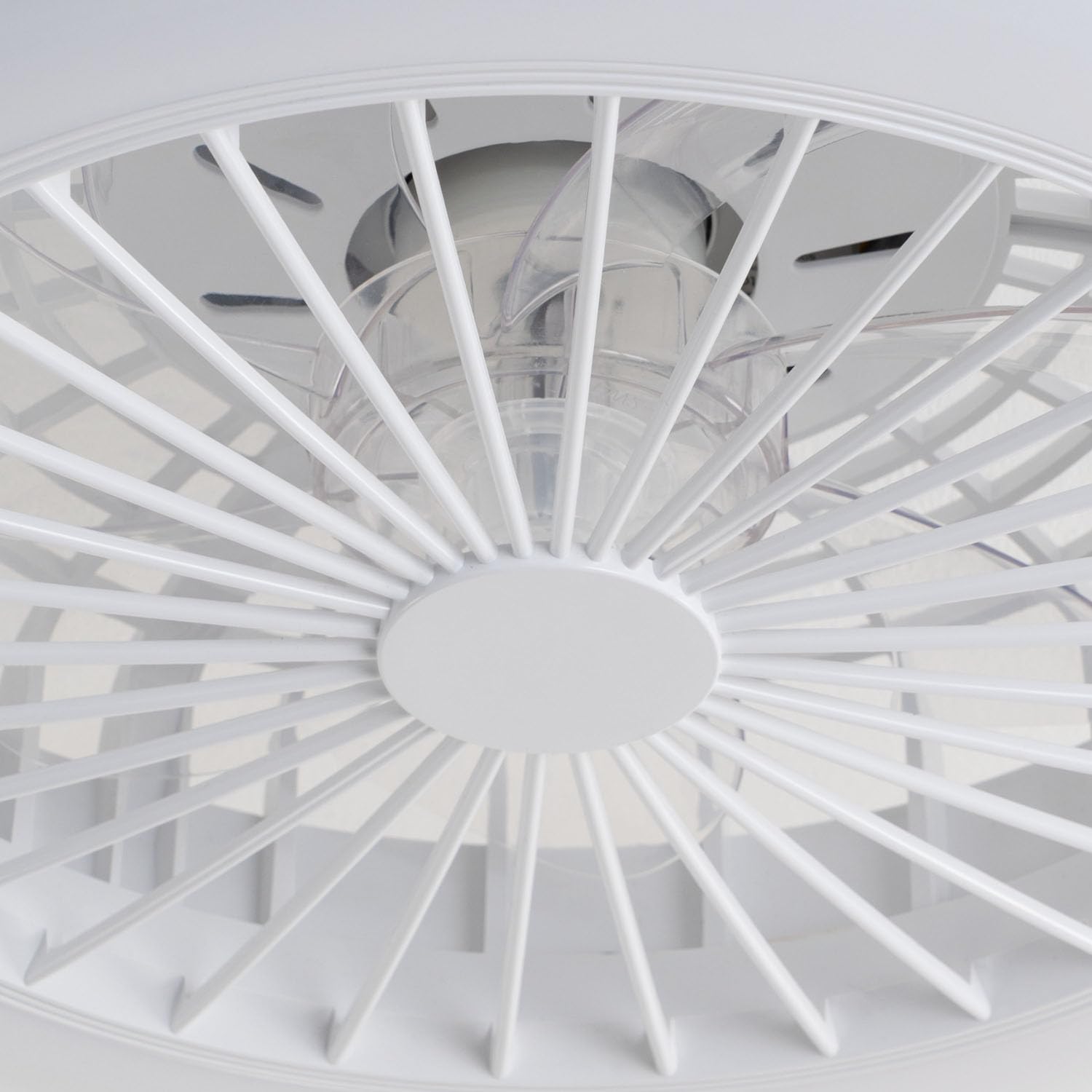 LEDKIA LIGHTING Ventilador de Techo Angin Tipo Plafón Blanco con Luz LED CCT 1920 lm, Motor DC 15W Silencioso y Eficiente, Aspas Ocultas, 6 Velocidades, Mando a Distancia, ideal para estancia mediana
