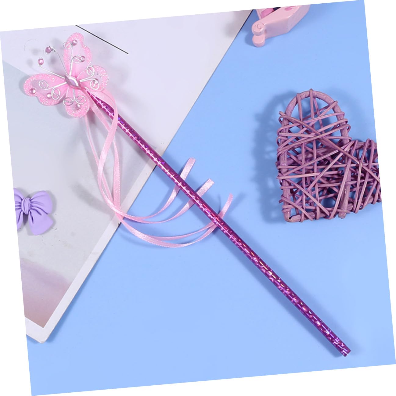 Bacchetta da Fata Farfalle 4 Pezzi in Pvc per Bambina | Luminosa, Farfalle Decorative, Filo in Ferro, Finitura Elegante e Creativa