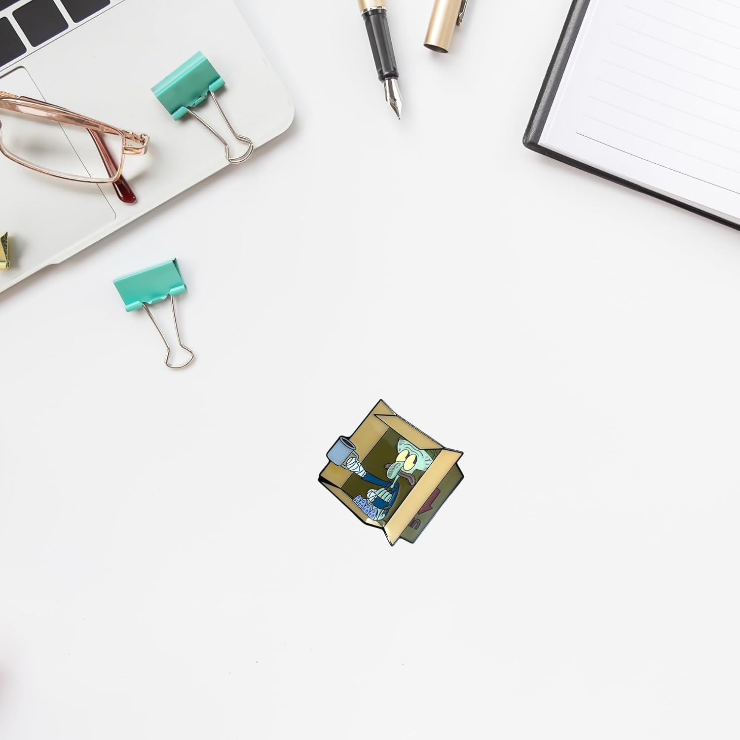 Homeless Squidward - SpongeBob Squarepants Collectible Pin - Image 2