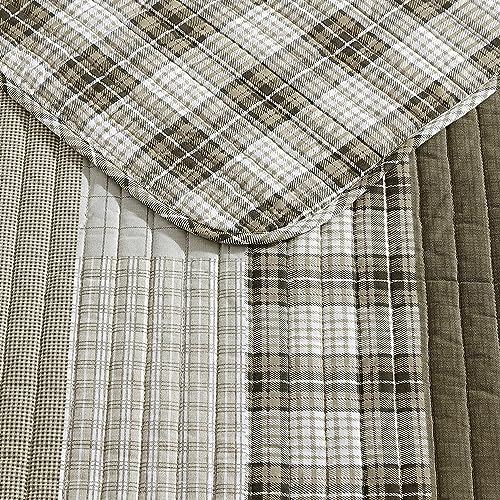 Image of Eddie Bauer - Queen Quilt Set, Cotton Reversible Bedding with Matching Shams, Home Decor for All Seasons (Fairview Sand, Queen)