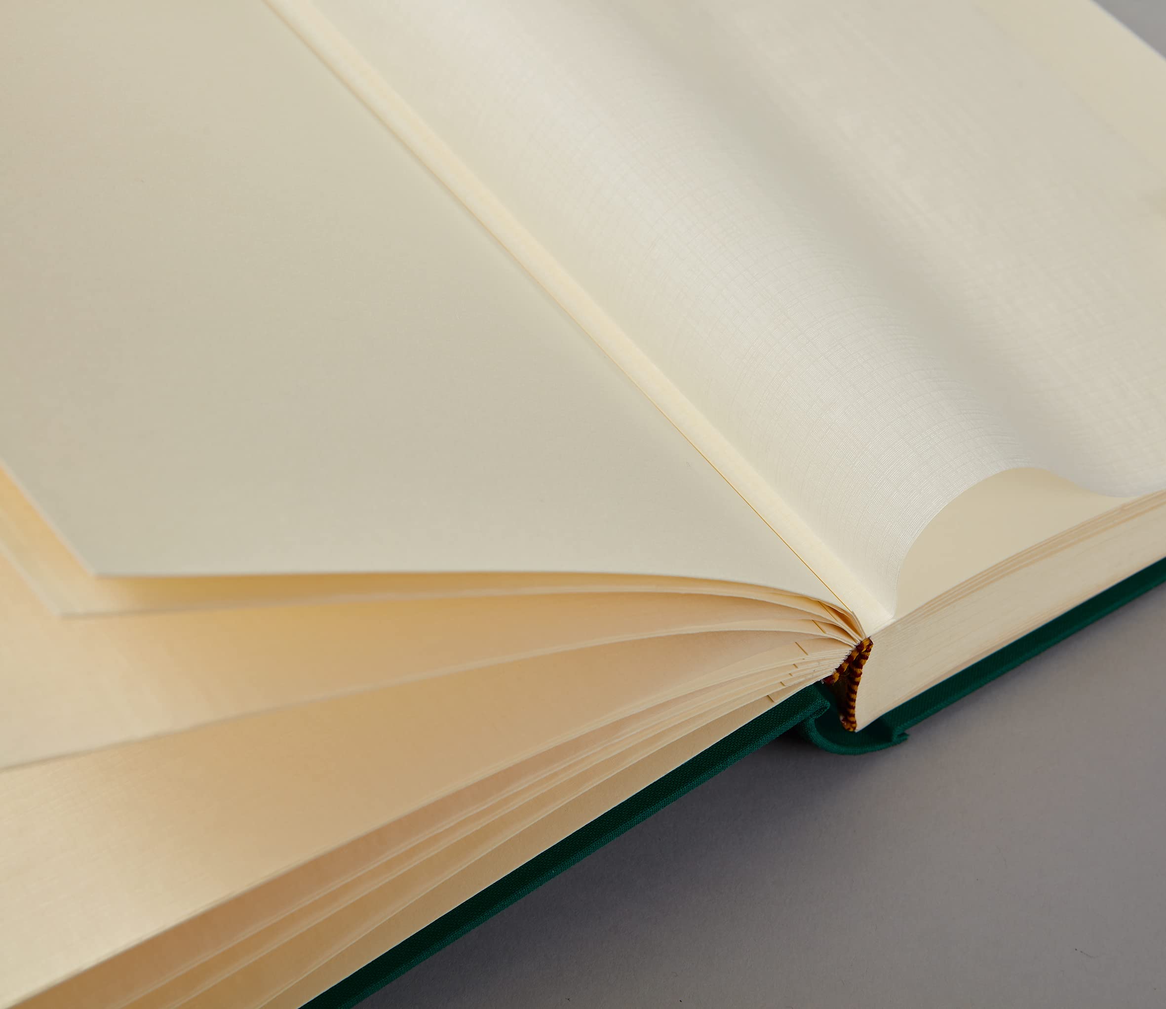 Semikolon 350978 Album Classic Small - 21,5 x 16 cm - 80 pages couleur crème, pour 10 x 15 photos - bleu marine foncé