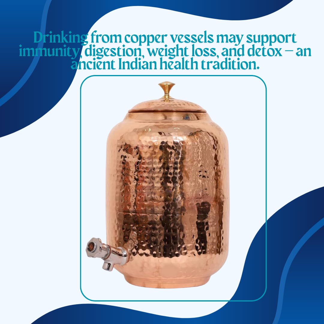 Wasserspender aus reinem Kupfer, gehämmerter Topf mit 2 Kupferbechern und 1 Flasche | Ayurvedische Gesundheitsvorteile | Großer Vorratstank für Heilung, Zuhause und Küche (4 Liter)