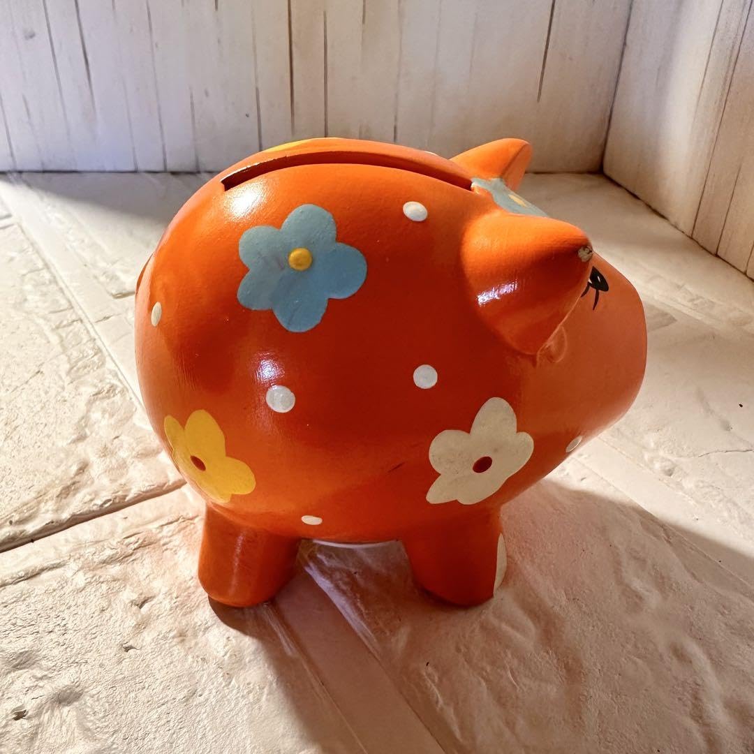 Amazon.co.jp: ころんとした豚 貯金箱 オレンジ かわいい 花柄 : おもちゃ
