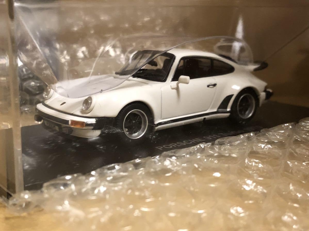 京商 1/64 ポルシェ 911 ターボ (930) ホワイト 京商 ミニカー | 販売終了: KYOSHO 1/64 Porsche 911 Turbo 930