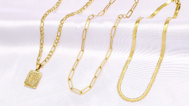 Amazon.com: Memgift Preppy Necklace Dainty Trendy Paperclip Snake