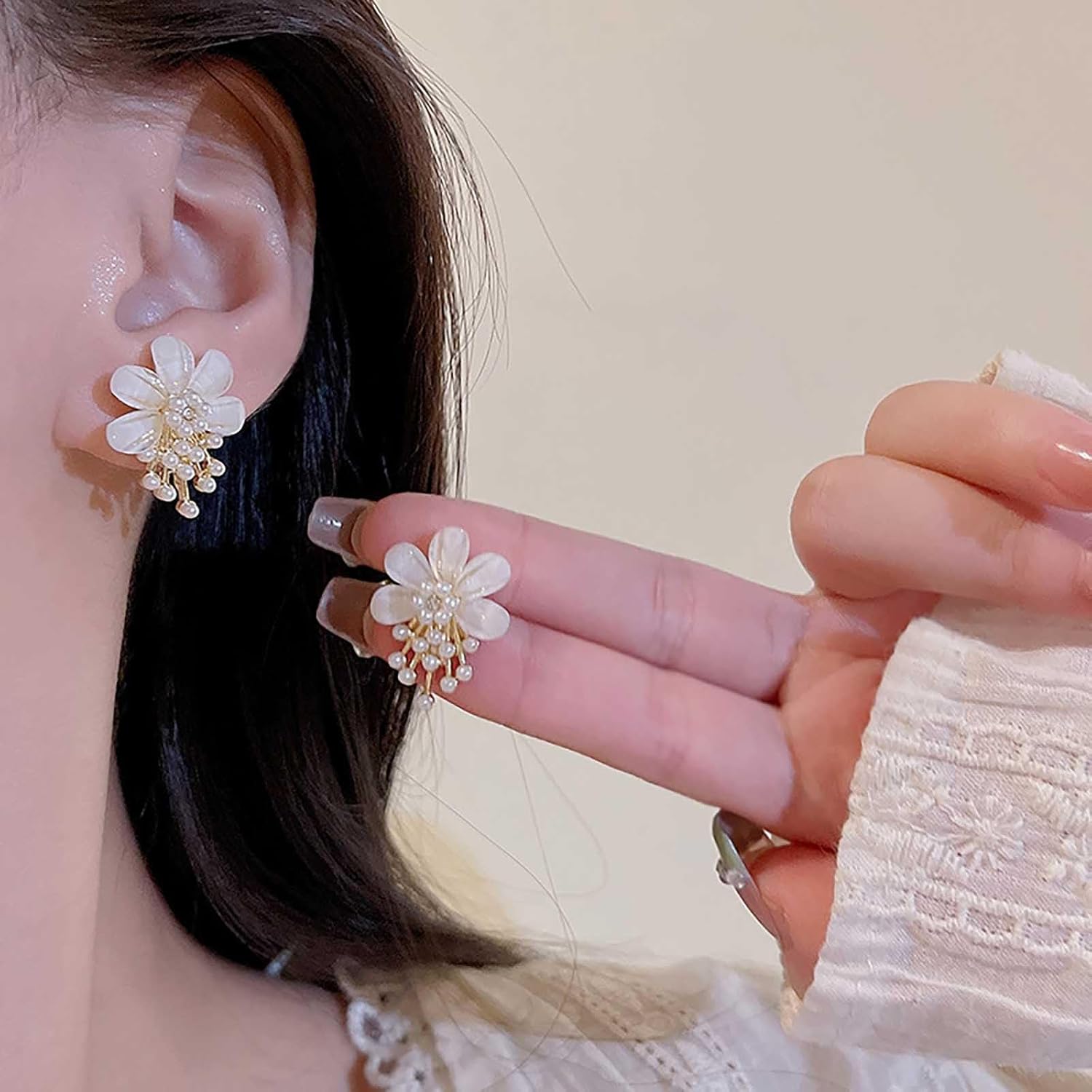 Bohemian Pearl Flower Stud Earrings Gold Cluster Pearl Earrings Enamel Flower Petal Earrings Crystal Pearl Flower Earrings Jewelry for Women - Image 2