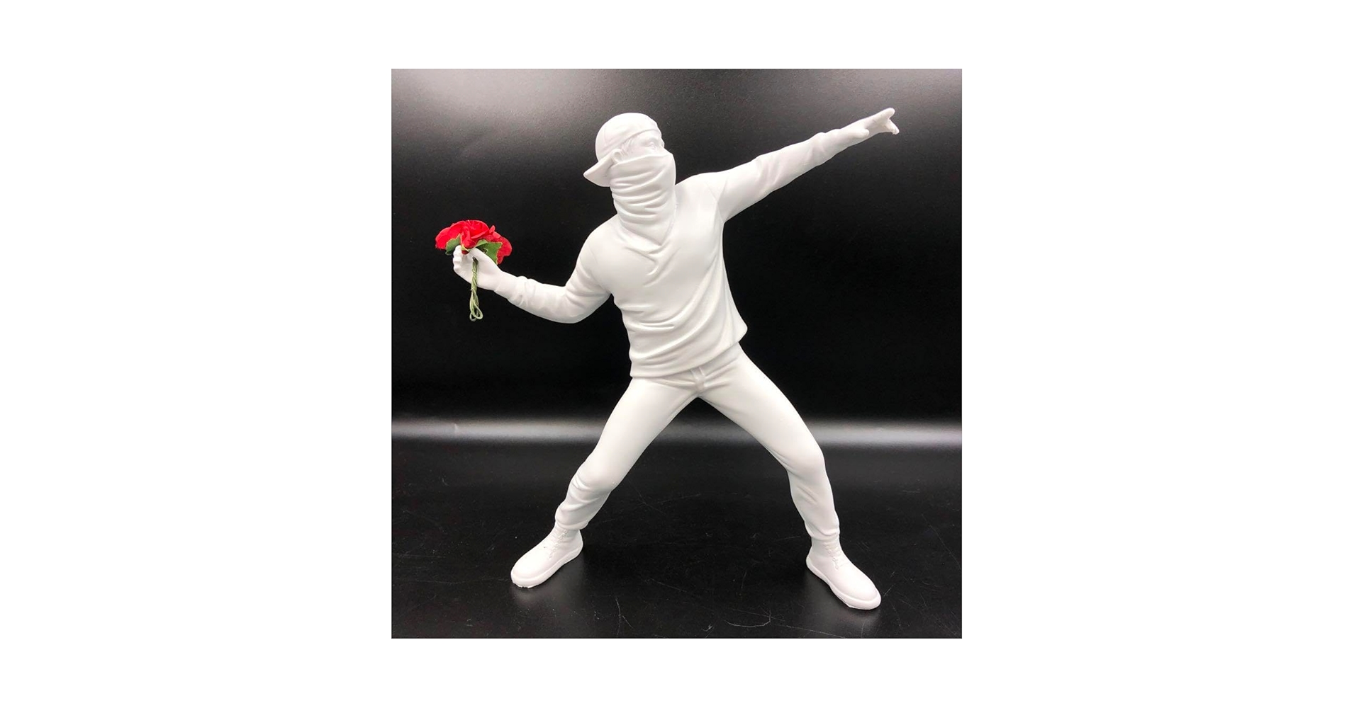 Amazon.co.jp: バンクシー アート Banksy art フィギュア 花束を