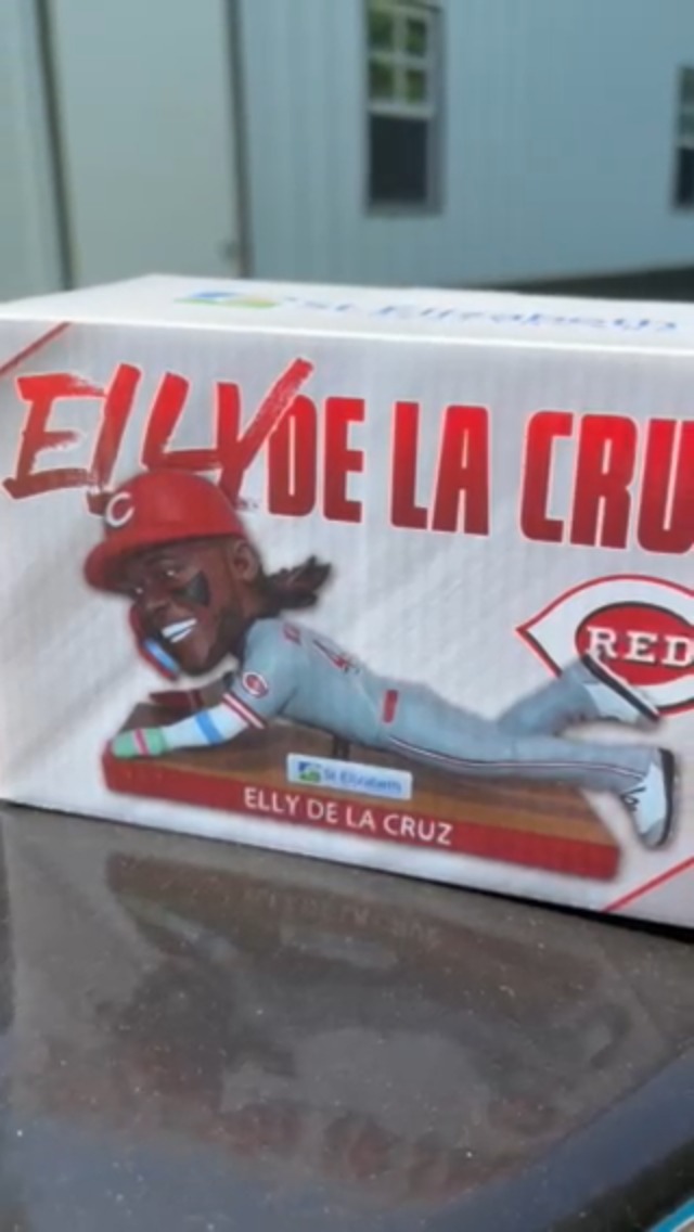 Reds Elly De La Cruz Sliding Bobblehead 2025 SGA at Amazon's