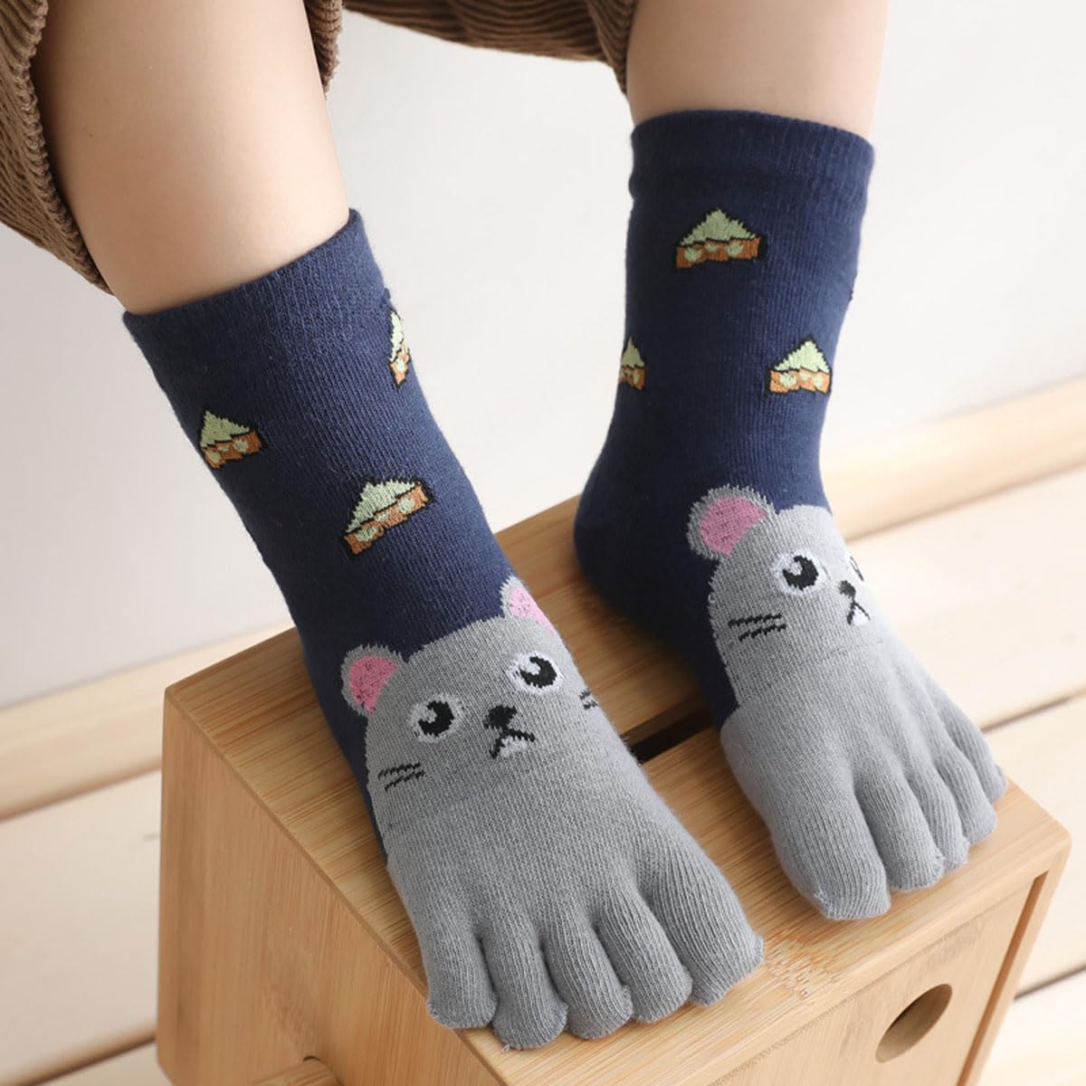 2 Pairs Cotton Five Finger Toe Socks Athletic Casual Cartoon Animal Dog Cat Dress Split Socks for Kids Boys Girls 3-12 Years