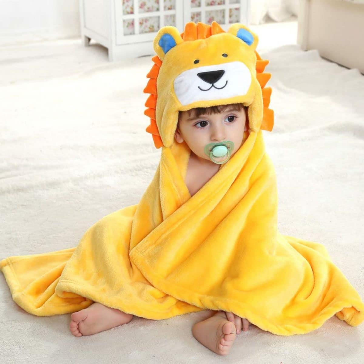 Elecdon Hooded Towels for Kids 3-13 Years, Premium Beach or Bath Towel, Rabbit Design, Ultra Soft, And Extra Large, 100% Cotton Children's Swimming/Bath Towel with Hood (Yellow Lion)