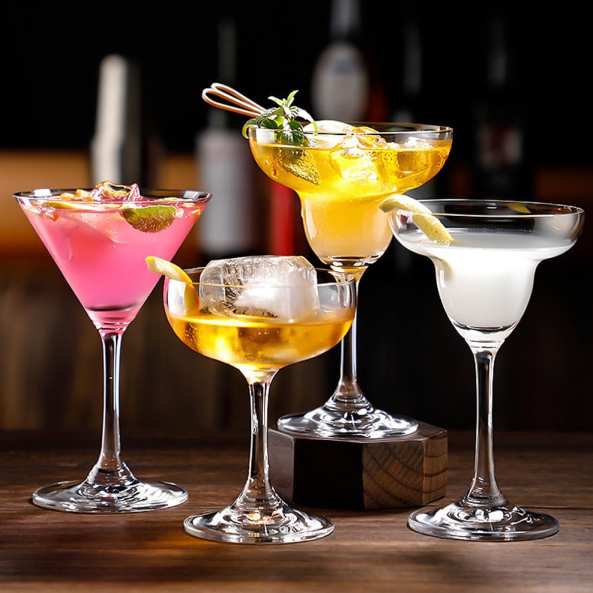 Didiseaon Plastic Margarita Glasses Set Unique Shape Elegant Design 2pcs Lightweight with Smooth Cup Mouth for Home Bar and Party Use