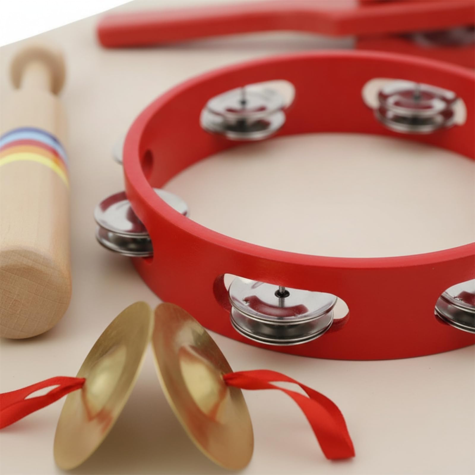 Set da 6 Percussioni Musicali per Infanzia con Tamburello a Mano Raganella in Legno Cimbali per E Sonagli da Polso per Stimolazione Sensoriale E
