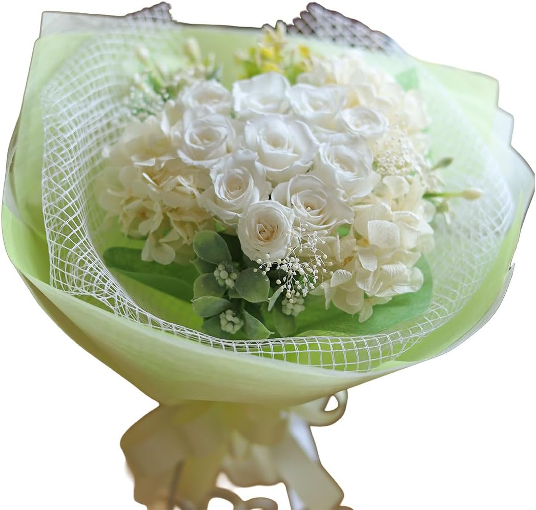 冬の暮らしを彩る 山帰来とペッパーベリー ベルギーナッツのリース