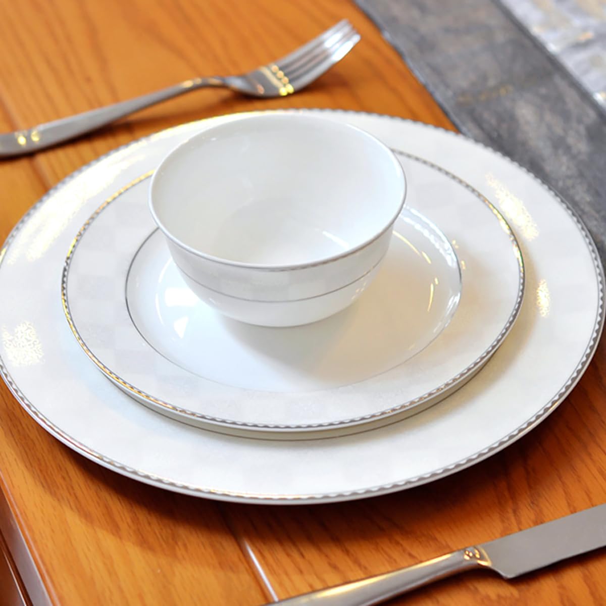 Ceramiczna zastawa stołowa Jingdezhen zastawa stołowa z porcelany kostnej chińska miska i zestaw naczyń światło domowe luksusowa miska i talerz miska pałeczki koreański (Color : 56-piece set-03)