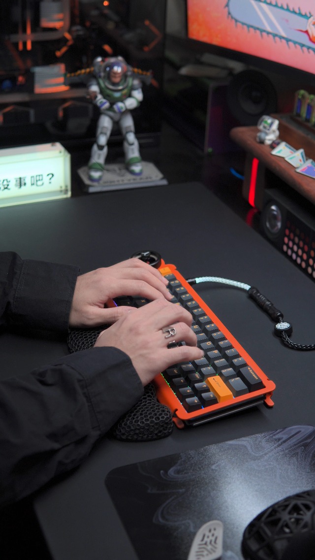 IO霧PRO CREATEs DYE i3 PRO GOGGLE - FIRE RED – DYE Paintball