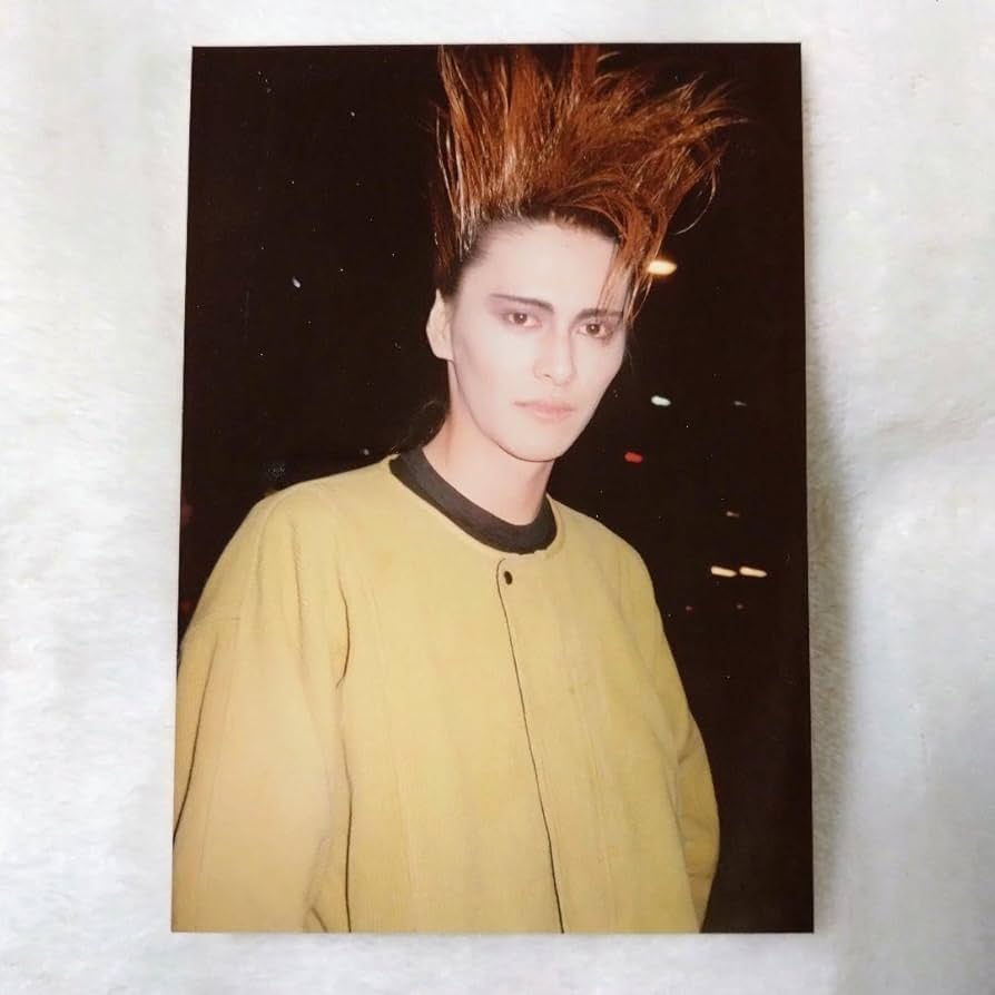 Amazon.co.jp: BUCKTICK 櫻井敦司 写真金髪① : おもちゃ