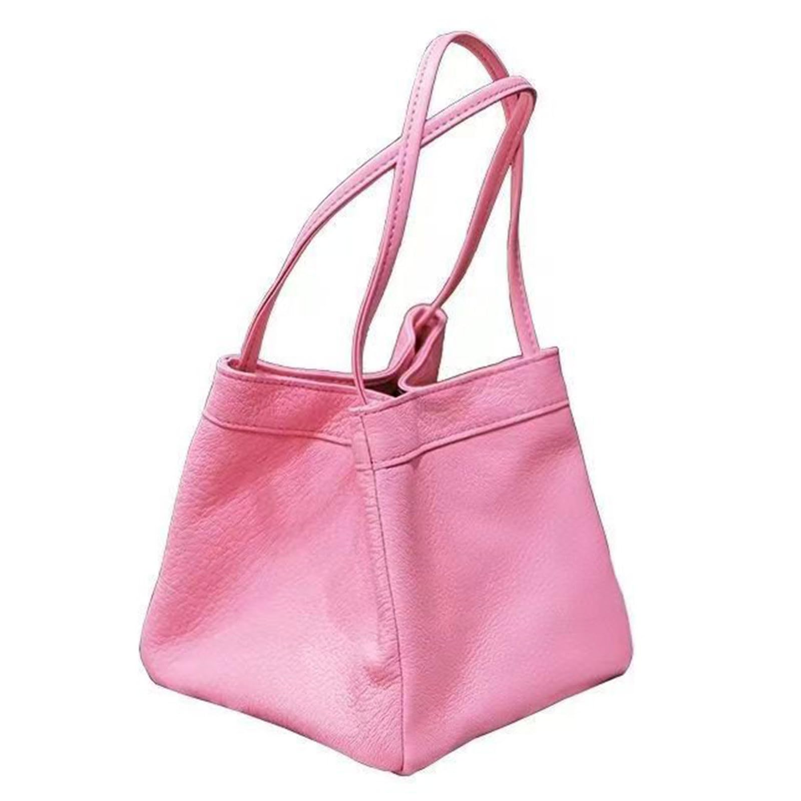 Sac seau femme en cuir souple avec grande sangle et fermeture zippée