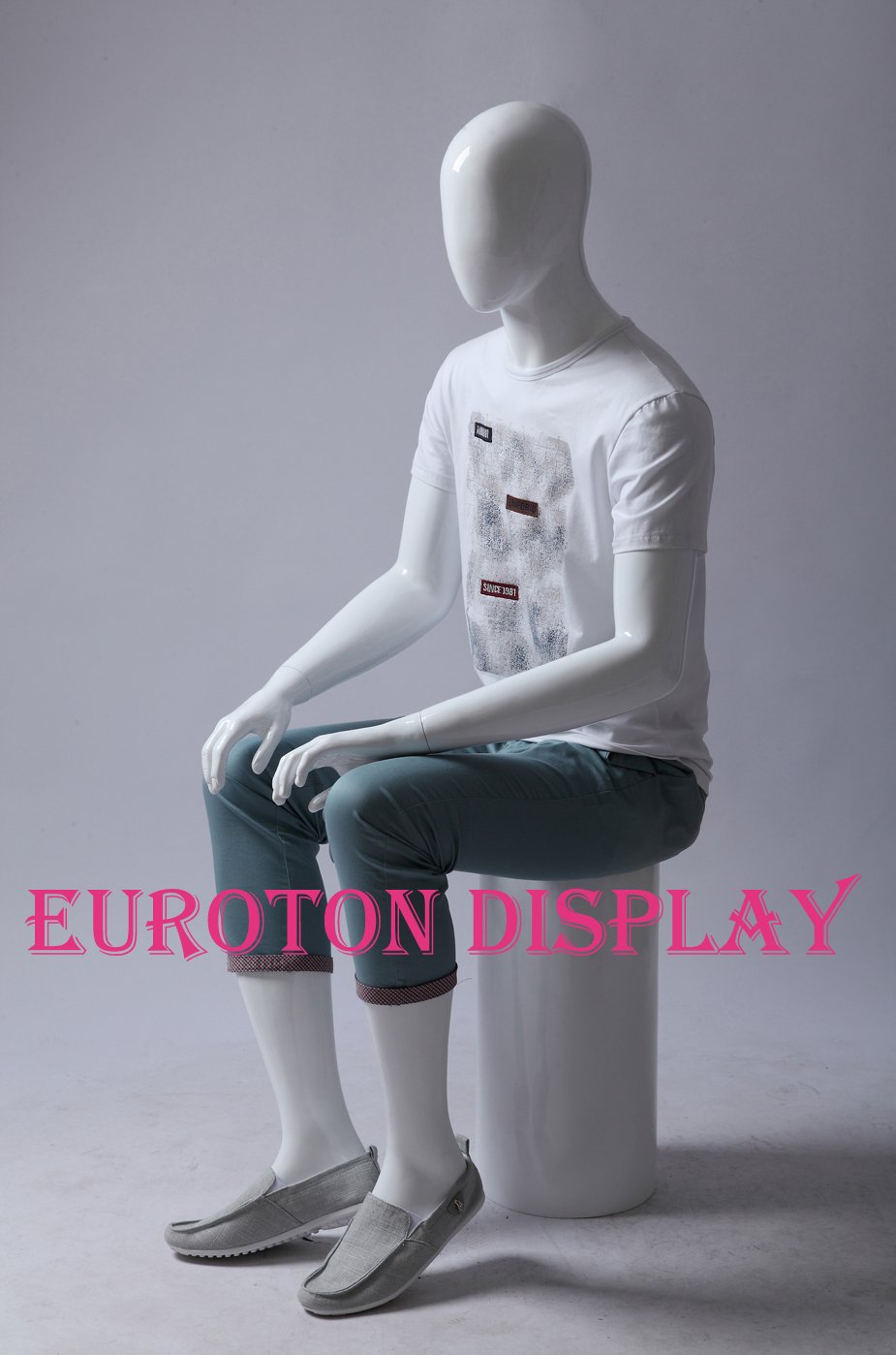 Euroton XM-16B weiß lackierte abstrakte sitzende Schaufensterpuppe Mannequin Mann
