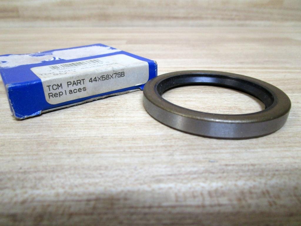 Dichtomatik/TCM 44X58X7SB Oil Seal Industrial & Scientific