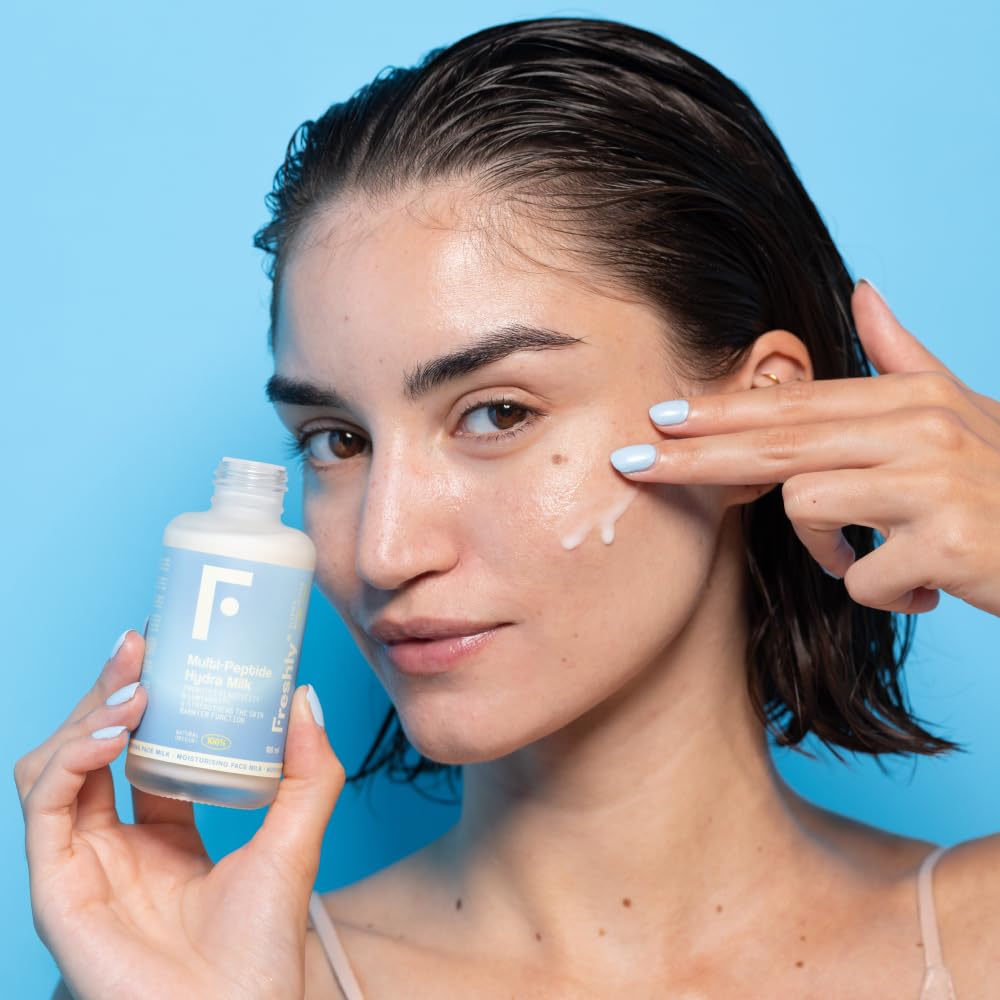 Freshly Cosmetics Moisturising Face Cream Rich in Peptides Multi-Peptides Hydra Milk 100 ml, White, 100 ml (Pack of 1) - Image 4
