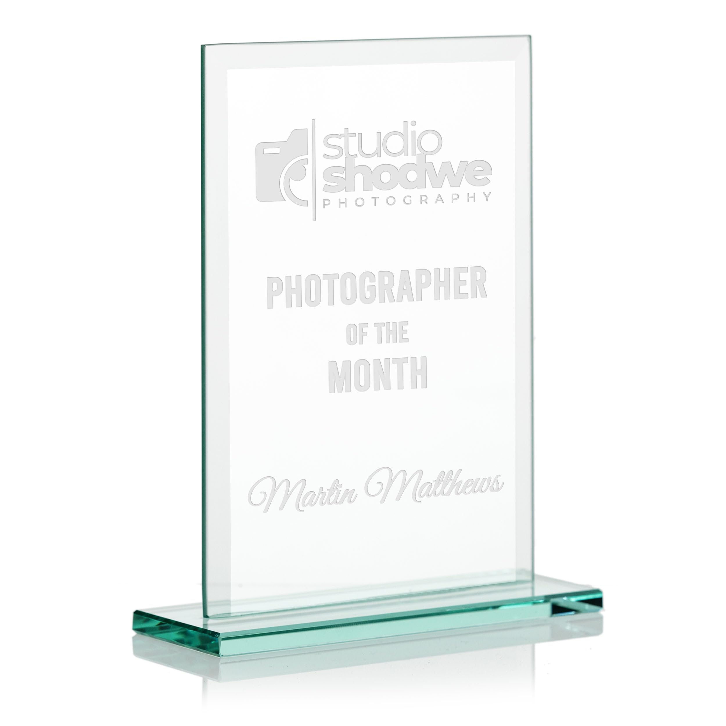 EIO Gifts Personalised Rectangular Glass Trophy/Award - For Employee of the Month, All Sports, Leadership, Retirement & Appreciation - Engraved With Your Own Custom Text - Choice of 5 Different Sizes