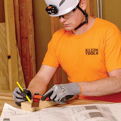 Miniatura 6 de Klein Tools Buscador de ángulo digital 935DAF, mediciones de precisión, cálculo de ángulo transportador de sierra ingletadora y diseño portátil