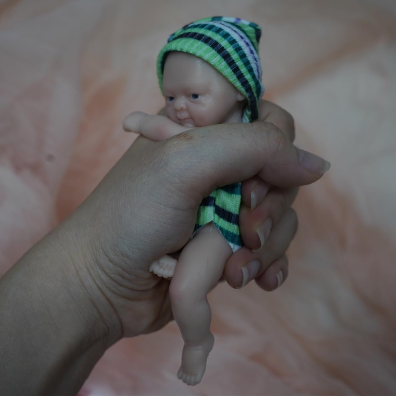 Newtotlove 4.5 Inch Mini Silicone Baby Boy, Silicone Full Body Baby Soft Skin Realistic Newborn Baby Dolls Real Life Tiny Baby Doll with Clothes Accessories