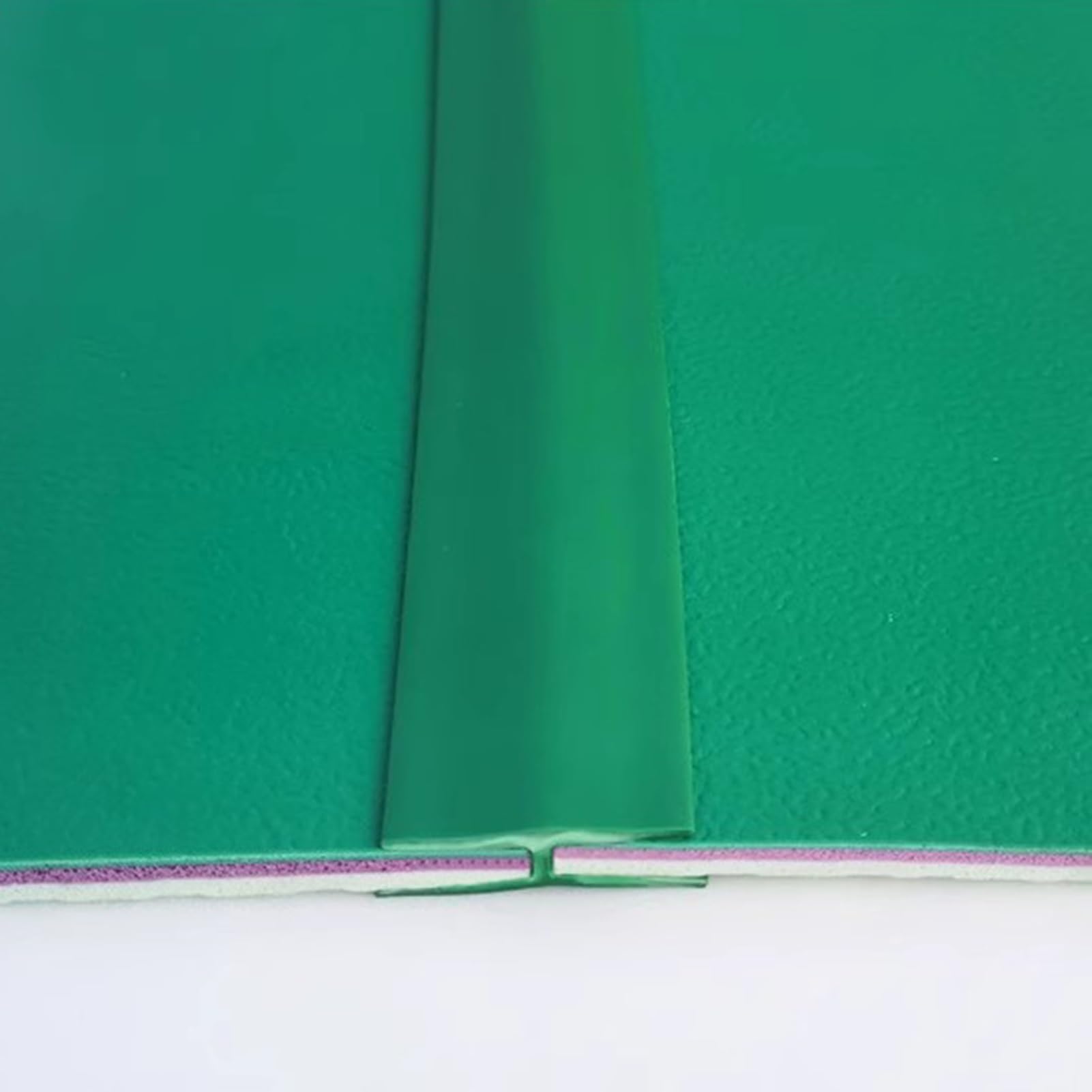 Trat Profilé pour moquette à stratifier 2,5 cm de large en PVC pour utilisation en intérieur 11 m / 36ft Vert Rundle Moulure pour salon Flo