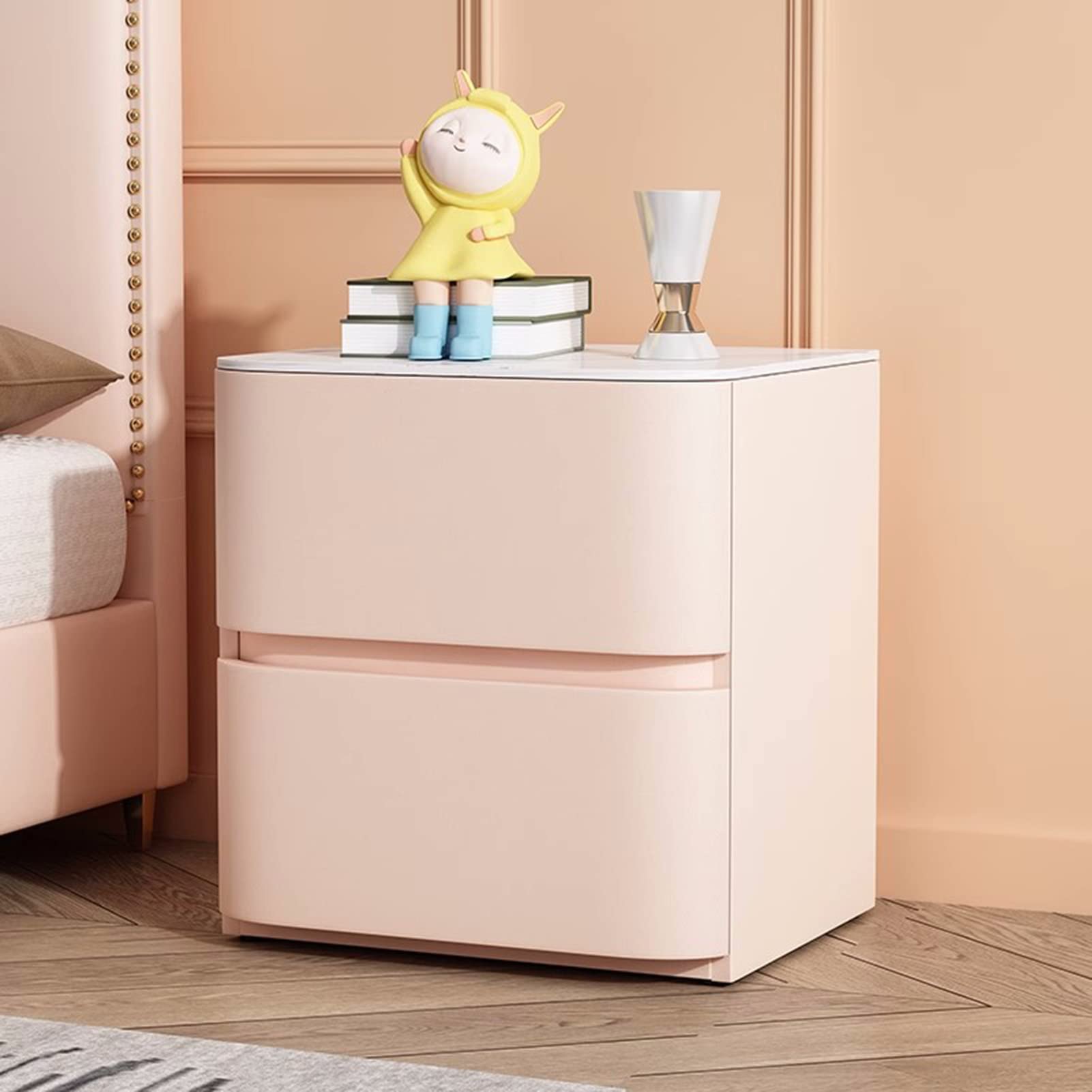 Table de chevet en bois de style italien, pour chambre moderne et épurée